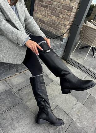Сапоги женские зимние женские черные кожаные на низких каблуках