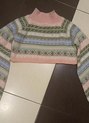 Свитер короткий теплый с орнаментом