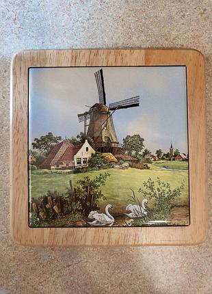 Картина из натурального дерева и фарфора.б у.голлландия