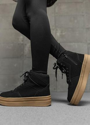 Зимние женские кроссовки ботинки