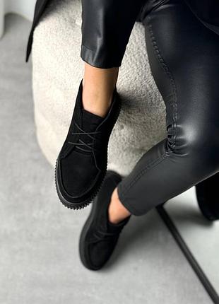 Натуральні замшеві чорні демісезонні черевики