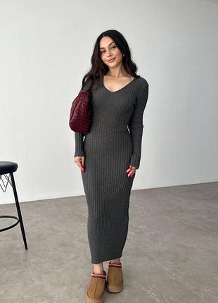 Сукня жіноча