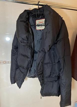 Жіноча курточка-пуховик