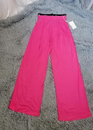Длинные широкие и ярко-розовые брюки палаццо фуксия с карманами высокая посадка 100% коттон
