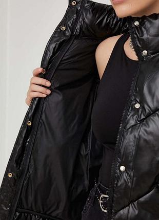 Утеплена курточка з колекції answear lab. одягалась пару разів, дуже стильна, тканина не промокає. заміри   груди 55 рукав від плеча 71 довжина 62