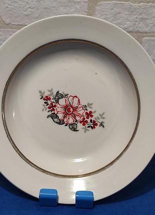 Винтажная фарфоровая полупорционная тарелка. дружковка