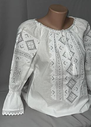 Вишита сорочка жіноча