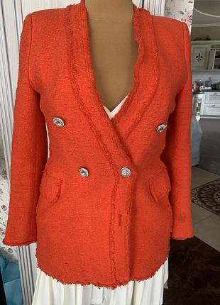 Піджак під шанель