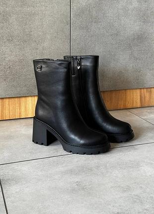 Сапоги женские черные из эко кожи осенние весенние зимние теплые