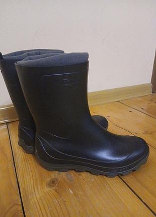 Резиновые сапоги
