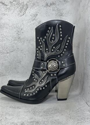 Готичні жіночі черевики women’s new rock boot bull m-7919-s1 leather boots with metal heel