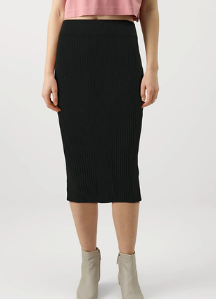 Юбка резинка карандаш 👍
очень практичная и универсальная🌹😀🌷
темно-шоколадного цвета🍫!..