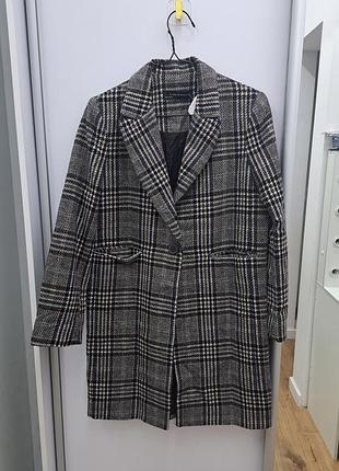 Пальто базовое zara