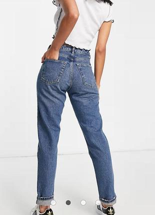 Стильные джинсы мом topshop mom голубого цвета