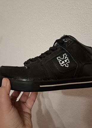 Ботинки деми черные