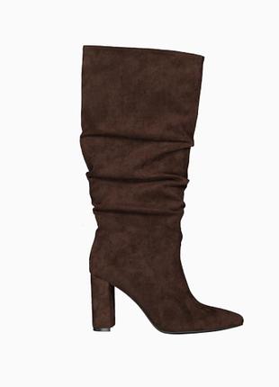 Стильні чоботи в шоколадному кольорі