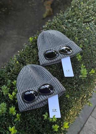 Унисекс шапка cp company серого цвета