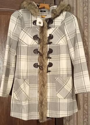 Пальто женское демисезонное с капюшоном