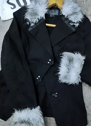 Джинсовый пиджак с мехом