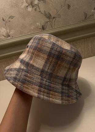 Утепленна панама(підходить на осінній сезон) розмір: os стан:новий  ціна: 750грн