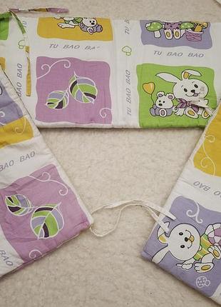 Дитячий бортик для ліжечка