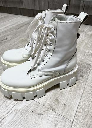 Ботильйони жіночі, 37