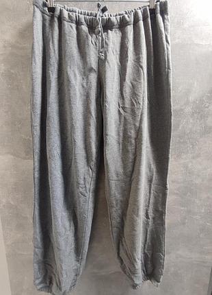 Спортивные штаны