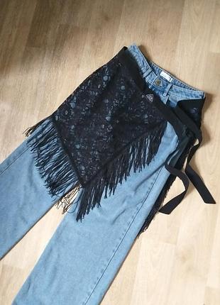 Ажурна баска с бахромою