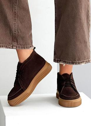 Замшевые ботинки дезерты в стиле casual на утолщенной подошве цвет шоколад