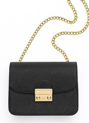 Жіноча крос-боді сумка чорна