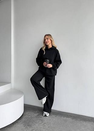 Теплий спортивний костюм жіночий вільного крою чорний
