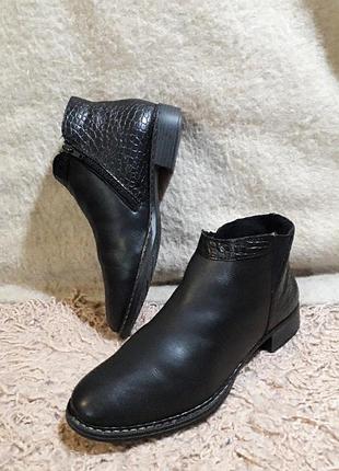 Шкіряні черевики rieker, 41 розмір