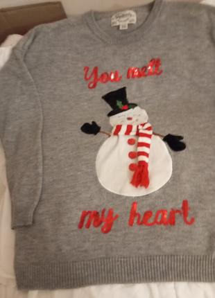 Свитер женский норичный размip xl
длина 60 
длина рукава 46
напитком груди 57