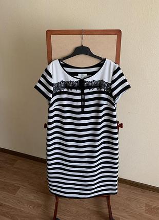 Женское платье в полоску размер l-xl