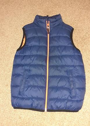 Безрукавка, жилетка демисезон на мальчика 7-8 лет