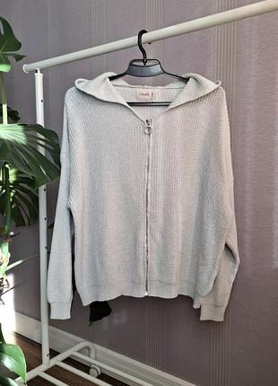 Кардиган на замку італія