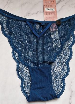 Кружевные трусики hunkemoller.
размер xl.
