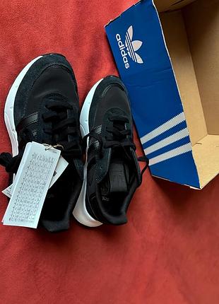 Нові осінні кросівки натуральна замша