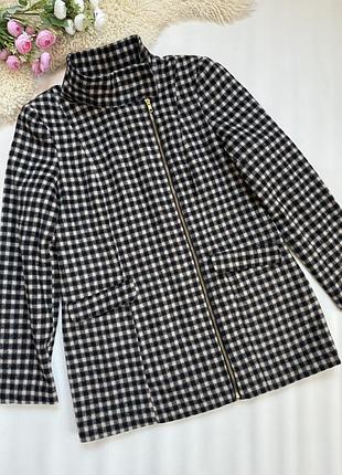 Жіноче пальто