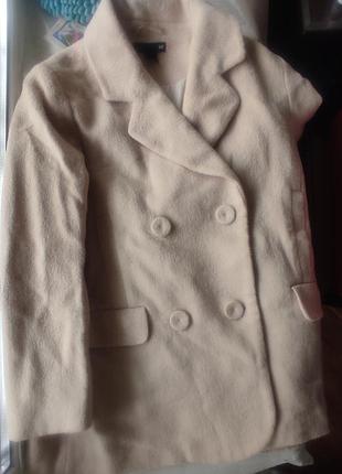 Трендовый двубортный теплый шерстяной пиджак пудрового цвета. р. 36-38