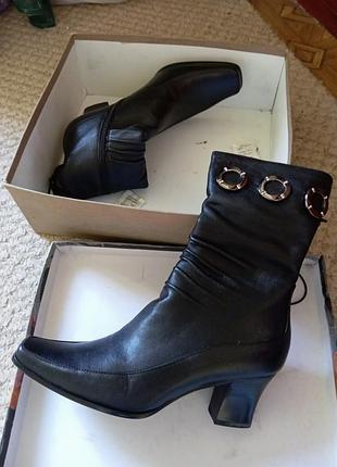 Сапоги кожаные