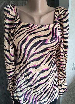 Распродажа красивая блузочка нюанс