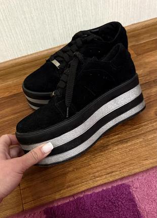 Туфли на высокой платформе