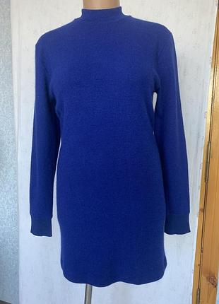 Вовняна туніка німецького бренду awoba королівського синього кольору.розмір м,а на s може бути як плаття.