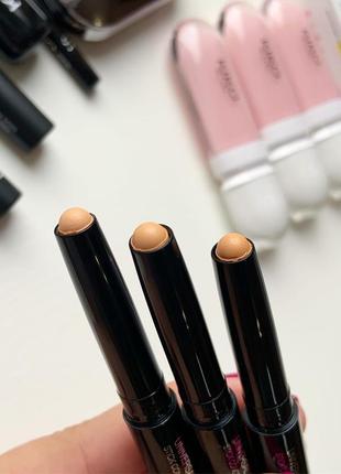 Kiko маскує олівець