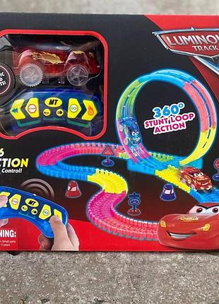 Гоночный трек тачки маквин с машинкой на пульте, трасса для гонок со светом, игрушка для ребенка