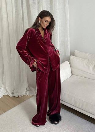 Женские велюровые костюмы тройки