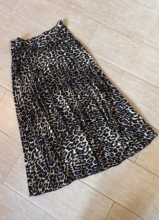 Леопардова спідниця
