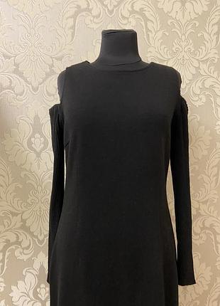 Чорна сукня міді з вовни