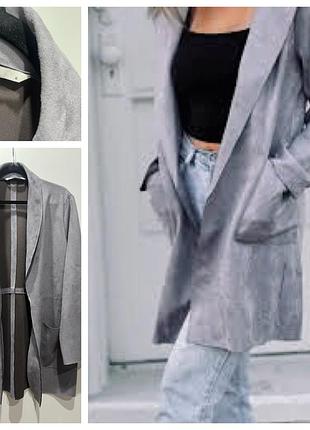 Подовжений жакет без застібки зі штучної замші